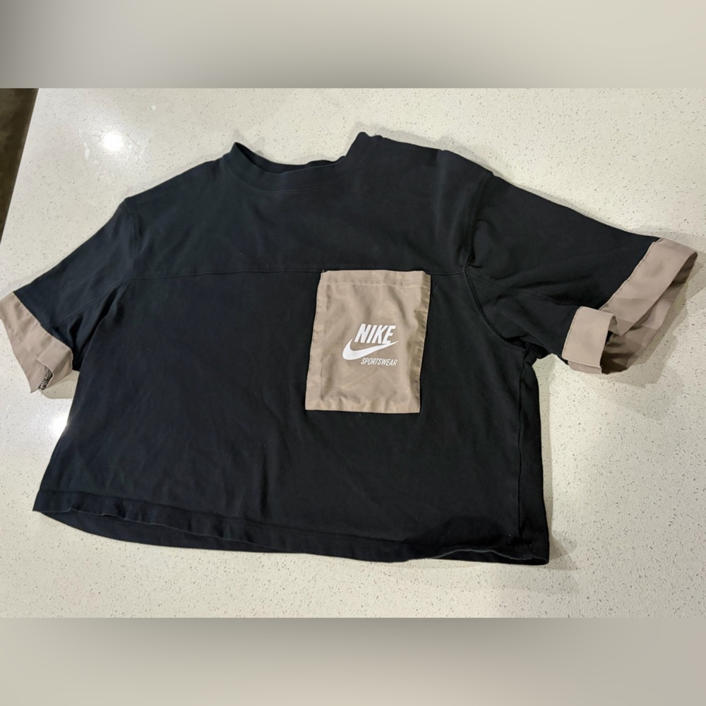 Women’s Nike Stylish Black Loose-Fitting Shirt
